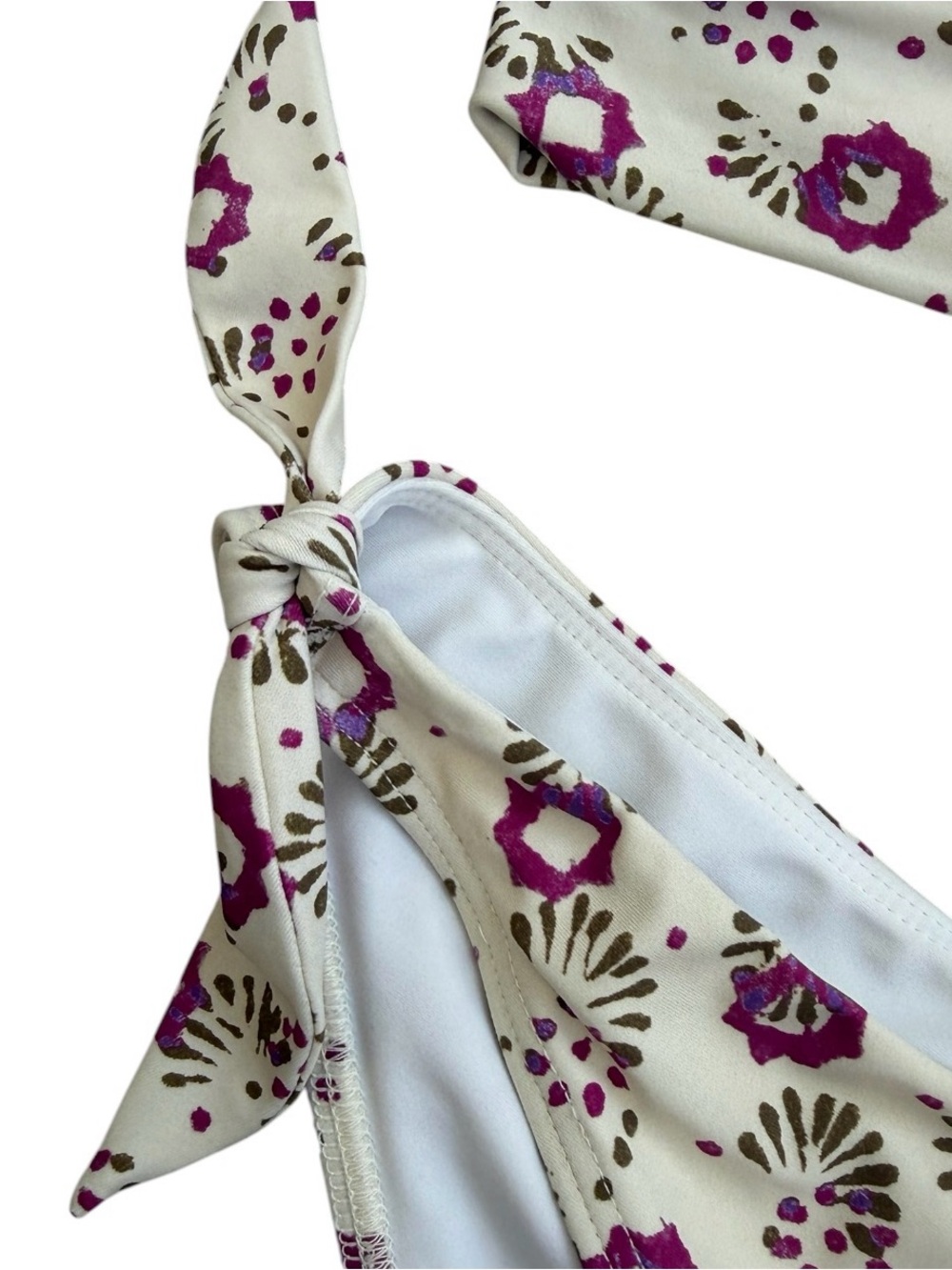 Xirena Floral Ruffle Strap Bikini Set - Picture 6 of 7